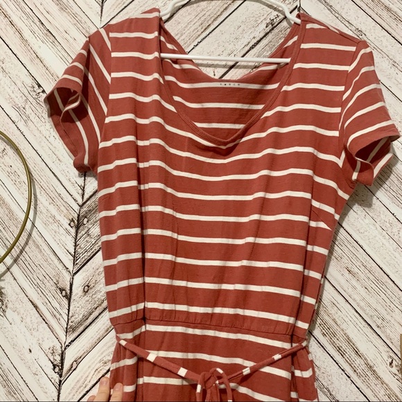 Mauve striped midi with pockets! - Picture 2 of 6